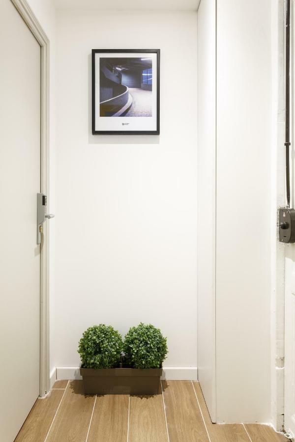 Lovely Place In A Quiet Area Between Invalides Et Eiffel Tower Apartment Paris Exterior photo